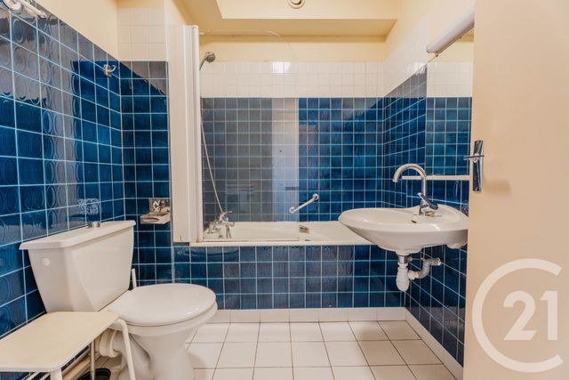 Appartement Studio à vendre - 1 pièce - 32.6 m2 - BIARRITZ - 64 - AQUITAINE - Century 21 Berritzea