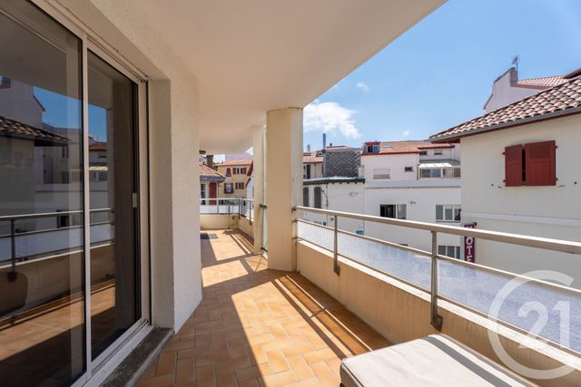 Appartement T3 à vendre - 3 pièces - 75.14 m2 - BIARRITZ - 64 - AQUITAINE - Century 21 Berritzea