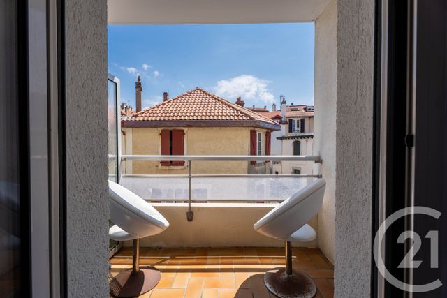 Appartement T3 à vendre - 3 pièces - 75.14 m2 - BIARRITZ - 64 - AQUITAINE - Century 21 Berritzea