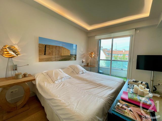 Afficher la photo en grand Appartement F2 à vendre - 2 pièces - 44.25 m2 - BIARRITZ - 64 - AQUITAINE - Century 21 Sogecim Immobilier