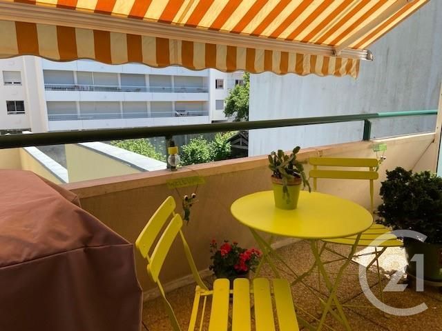 Appartement F3 à vendre - 3 pièces - 41.35 m2 - BIARRITZ - 64 - AQUITAINE - Century 21 Sogecim Immobilier Appartement F3 à vendre - 3 pièces - 41.35 m2 - BIARRITZ - 64 - AQUITAINE - Century 21 Sogecim Immobilier