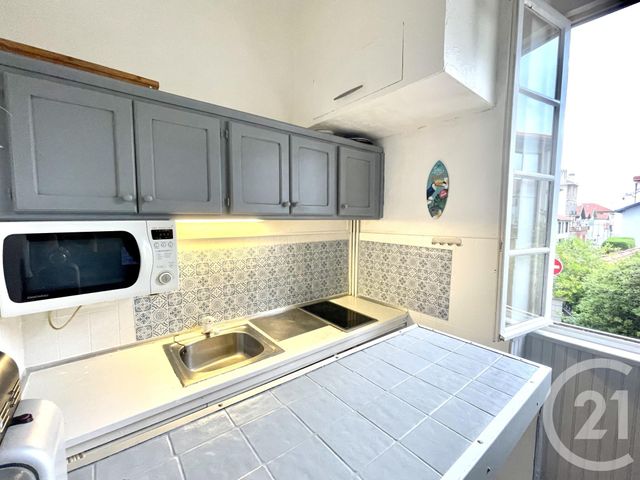 Afficher la photo en grand Appartement F1 à vendre - 1 pièce - 24.07 m2 - BIARRITZ - 64 - AQUITAINE - Century 21 Sogecim Immobilier