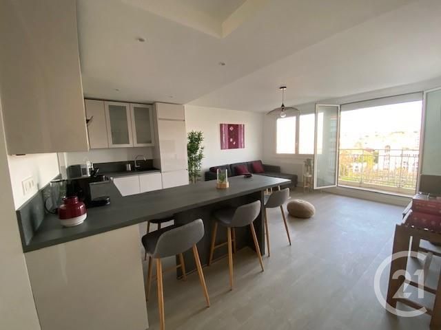 Afficher la photo en grand Appartement T4 à louer - 4 pièces - 76.5 m2 - BIARRITZ - 64 - AQUITAINE - Century 21 Sogecim Immobilier