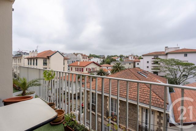 Appartement F4 à vendre - 4 pièces - 90.4 m2 - BIARRITZ - 64 - AQUITAINE - Century 21 Berritzea