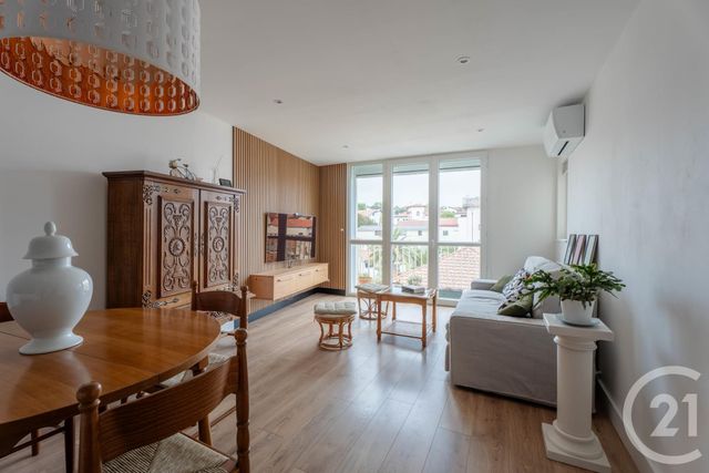 Appartement F4 à vendre - 4 pièces - 90.4 m2 - BIARRITZ - 64 - AQUITAINE - Century 21 Berritzea