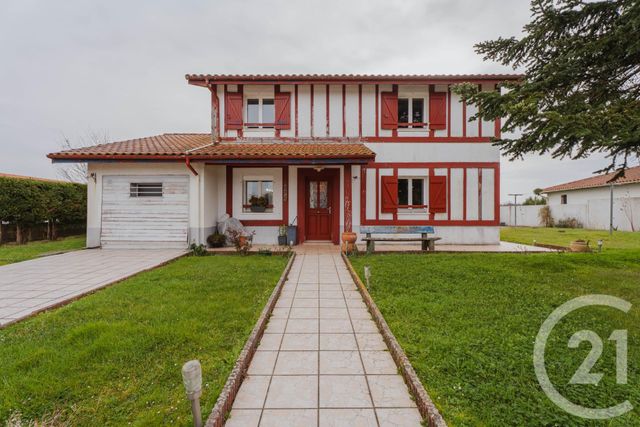 maison à vendre - 7 pièces - 144.61 m2 - BOUCAU - 64 - AQUITAINE - Century 21 Berritzea