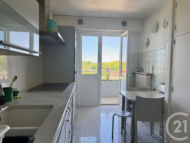 Appartement T3 à vendre - 3 pièces - 92.6 m2 - BAYONNE - 64 - AQUITAINE - Century 21 Berritzea