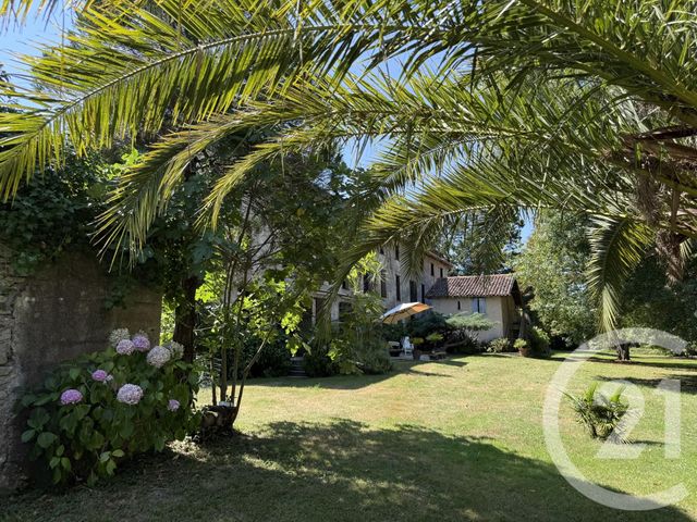 maison à vendre - 20 pièces - 660.0 m2 - URT - 64 - AQUITAINE - Century 21 Berritzea