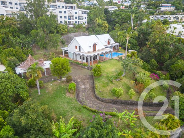 maison à vendre - 15 pièces - 478.41 m2 - ST DENIS - 974 - REUNION - Century 21 Berritzea