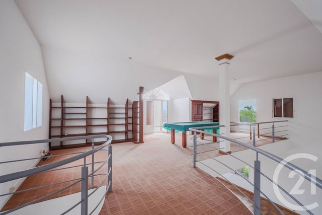 maison à vendre - 15 pièces - 478.41 m2 - ST DENIS - 974 - REUNION - Century 21 Berritzea