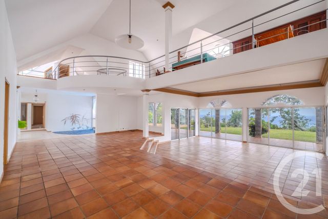 maison à vendre - 15 pièces - 478.41 m2 - ST DENIS - 974 - REUNION - Century 21 Berritzea