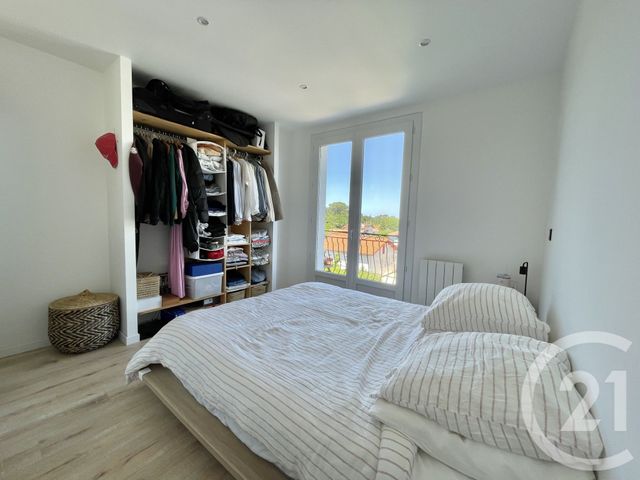 Appartement T2 à vendre - 2 pièces - 44.6 m2 - BIDART - 64 - AQUITAINE - Century 21 Berritzea
