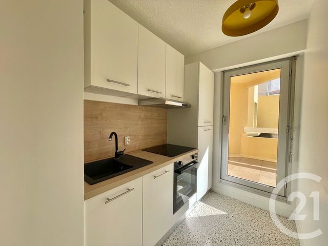 Afficher la photo en grand Appartement T2 à vendre - 2 pièces - 49.97 m2 - BIARRITZ - 64 - AQUITAINE - Century 21 Berritzea