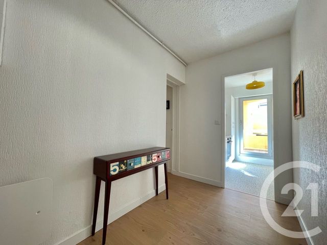 Afficher la photo en grand Appartement T2 à vendre - 2 pièces - 49.97 m2 - BIARRITZ - 64 - AQUITAINE - Century 21 Berritzea