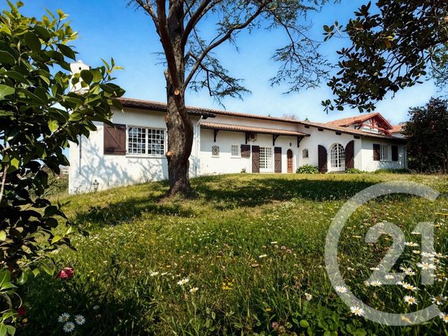 maison à vendre - 6 pièces - 235.7 m2 - BIDART - 64 - AQUITAINE - Century 21 Berritzea