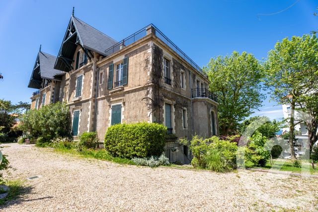 Appartement F4 à vendre - 4 pièces - 113.0 m2 - BIARRITZ - 64 - AQUITAINE - Century 21 Berritzea