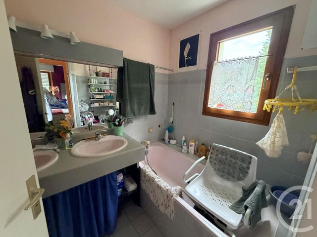 Appartement F3 à vendre - 3 pièces - 82.97 m2 - ANGLET - 64 - AQUITAINE - Century 21 Berritzea