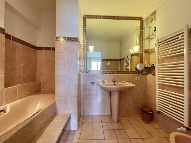 Appartement F3 à vendre - 3 pièces - 98.21 m2 - BIARRITZ - 64 - AQUITAINE - Century 21 Berritzea