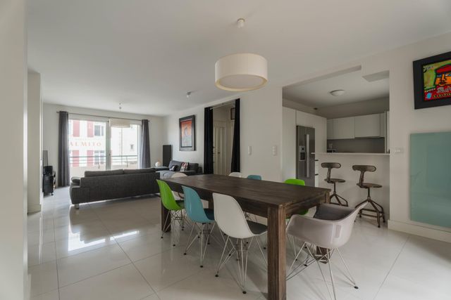 Appartement T4 à vendre - 4 pièces - 124.6 m2 - BIARRITZ - 64 - AQUITAINE - Century 21 Berritzea