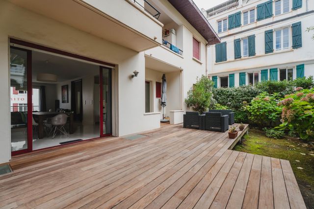 Appartement T4 à vendre - 4 pièces - 124.6 m2 - BIARRITZ - 64 - AQUITAINE - Century 21 Berritzea