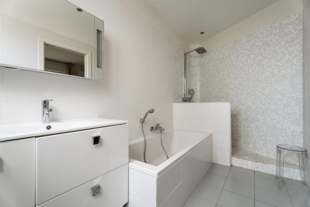 Appartement T4 à vendre - 4 pièces - 124.6 m2 - BIARRITZ - 64 - AQUITAINE - Century 21 Berritzea