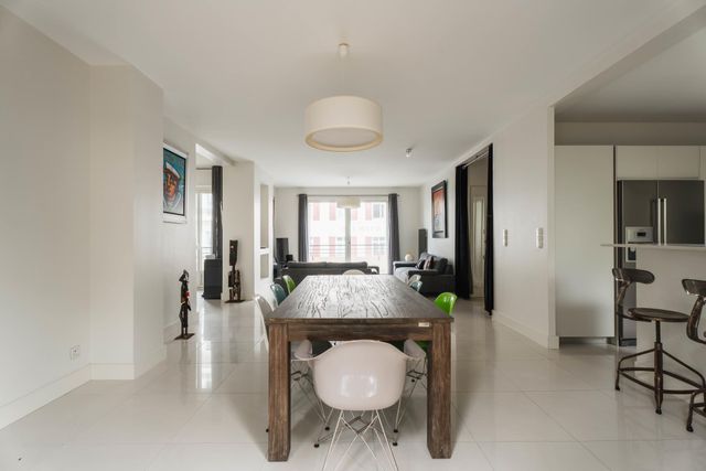 Appartement T4 à vendre - 4 pièces - 124.6 m2 - BIARRITZ - 64 - AQUITAINE - Century 21 Berritzea