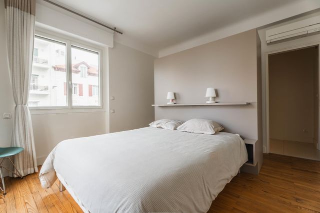 Appartement T4 à vendre - 4 pièces - 124.6 m2 - BIARRITZ - 64 - AQUITAINE - Century 21 Berritzea