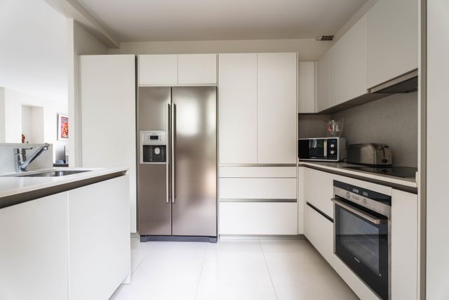 Appartement T4 à vendre - 4 pièces - 124.6 m2 - BIARRITZ - 64 - AQUITAINE - Century 21 Berritzea