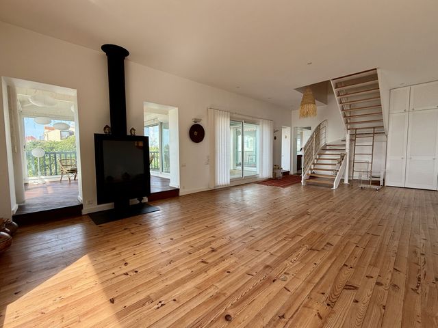 Appartement T3 à vendre - 3 pièces - 145.03 m2 - BIARRITZ - 64 - AQUITAINE - Century 21 Berritzea