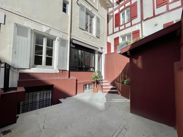 maison à vendre - 5 pièces - 127.0 m2 - BIARRITZ - 64 - AQUITAINE - Century 21 Berritzea