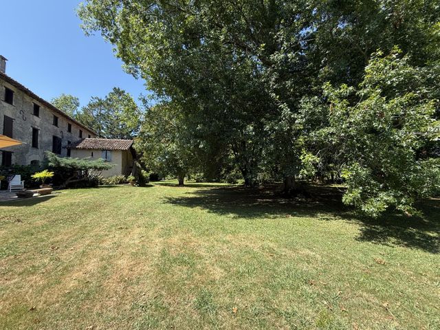 maison à vendre - 20 pièces - 660.0 m2 - URT - 64 - AQUITAINE - Century 21 Berritzea