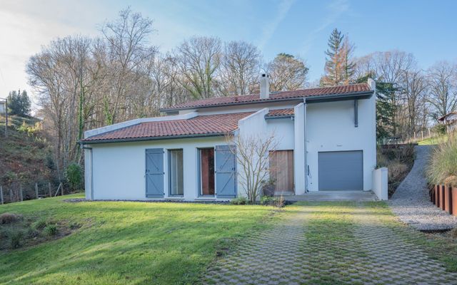 maison à vendre - 7 pièces - 249.74 m2 - BASSUSSARRY - 64 - AQUITAINE - Century 21 Berritzea