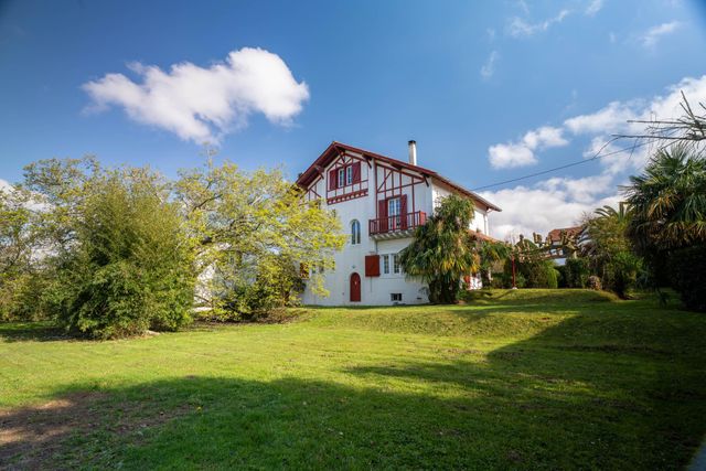 maison à vendre - 8 pièces - 204.52 m2 - BAYONNE - 64 - AQUITAINE - Century 21 Berritzea