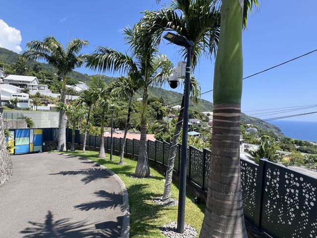 maison à vendre - 7 pièces - 351.2 m2 - ST DENIS - 974 - REUNION - Century 21 Berritzea