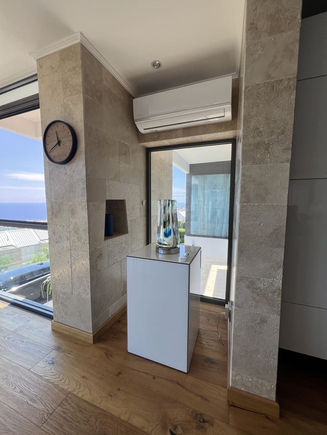 maison à vendre - 7 pièces - 351.2 m2 - ST DENIS - 974 - REUNION - Century 21 Berritzea