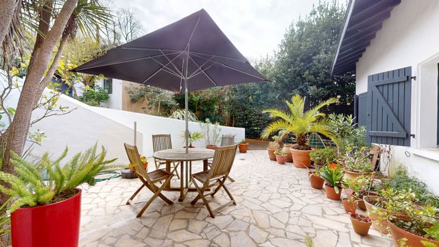 maison à vendre - 6 pièces - 195.0 m2 - BIARRITZ - 64 - AQUITAINE - Century 21 Berritzea