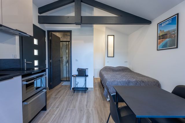 Appartement T6 à vendre - 6 pièces - 152.5 m2 - BIARRITZ - 64 - AQUITAINE - Century 21 Berritzea