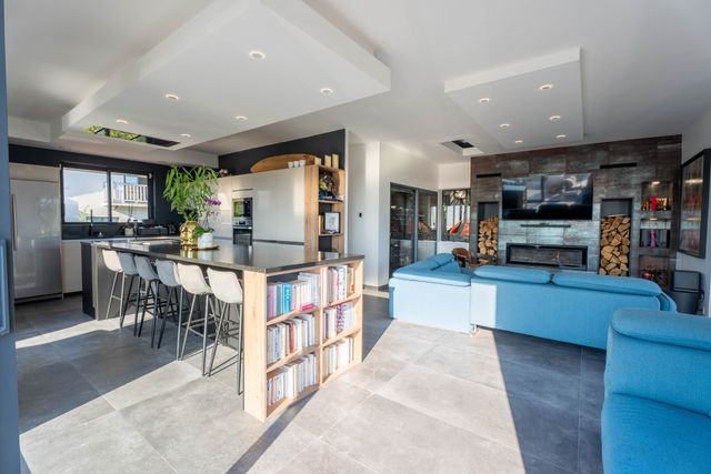 Appartement T6 à vendre - 6 pièces - 152.5 m2 - BIARRITZ - 64 - AQUITAINE - Century 21 Berritzea