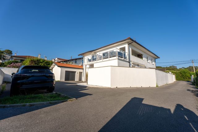 Appartement T6 à vendre - 6 pièces - 152.5 m2 - BIARRITZ - 64 - AQUITAINE - Century 21 Berritzea