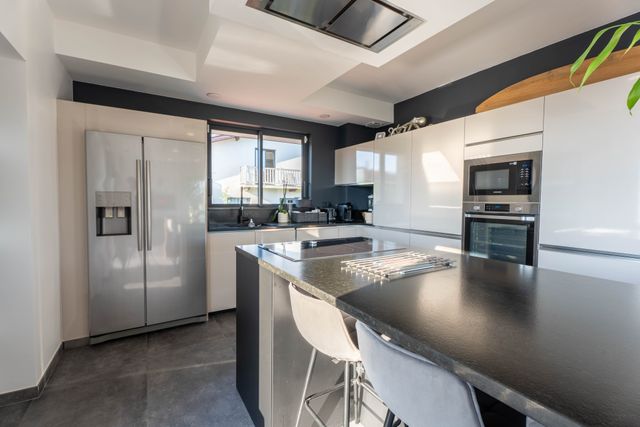 Appartement T6 à vendre - 6 pièces - 152.5 m2 - BIARRITZ - 64 - AQUITAINE - Century 21 Berritzea