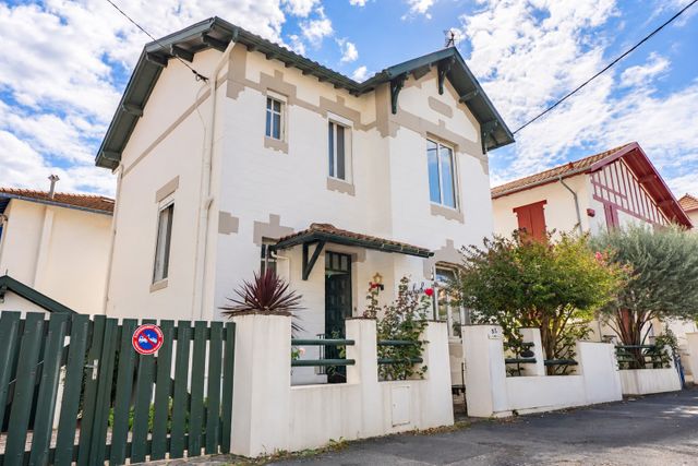 maison à vendre - 6 pièces - 136.0 m2 - BIARRITZ - 64 - AQUITAINE - Century 21 Berritzea